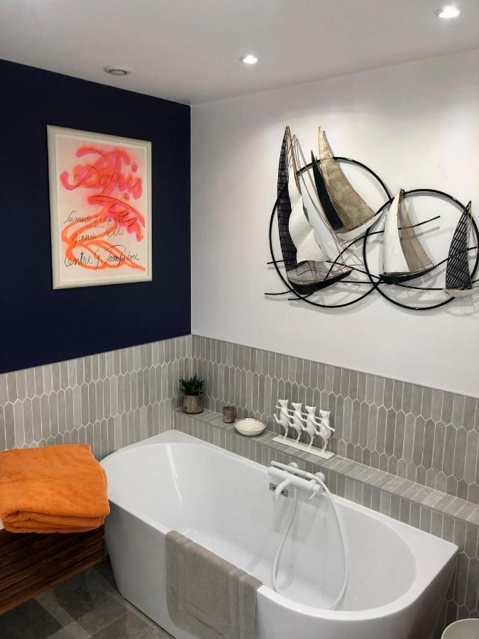 Dans Particulier 18e Siecle Hyper Centre La Rochelle *